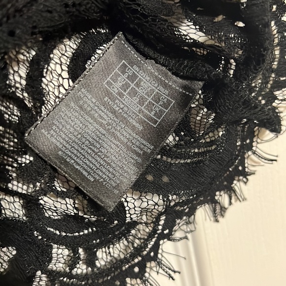 Guess by Marciano Lace Blouse - Picture 5 of 6